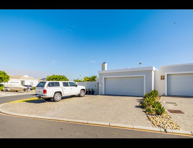 3 BEDROOM FREESTANDING SOLD IN SUNNINGDALE